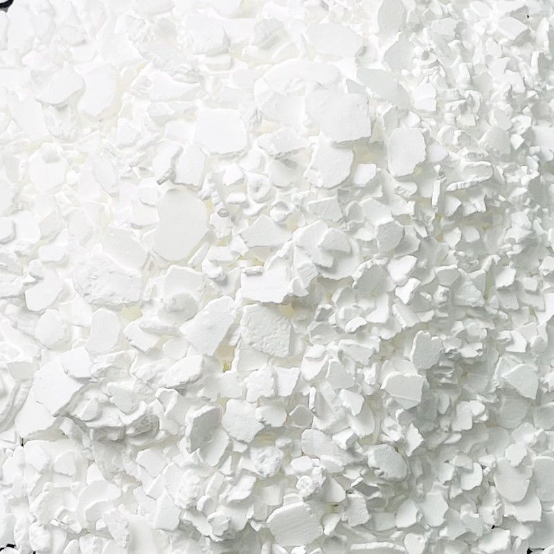 Stock White Flake Calcium Chloride Dihydrate 74% Purity CAS 10035-04-8 Cacl2 2h2o